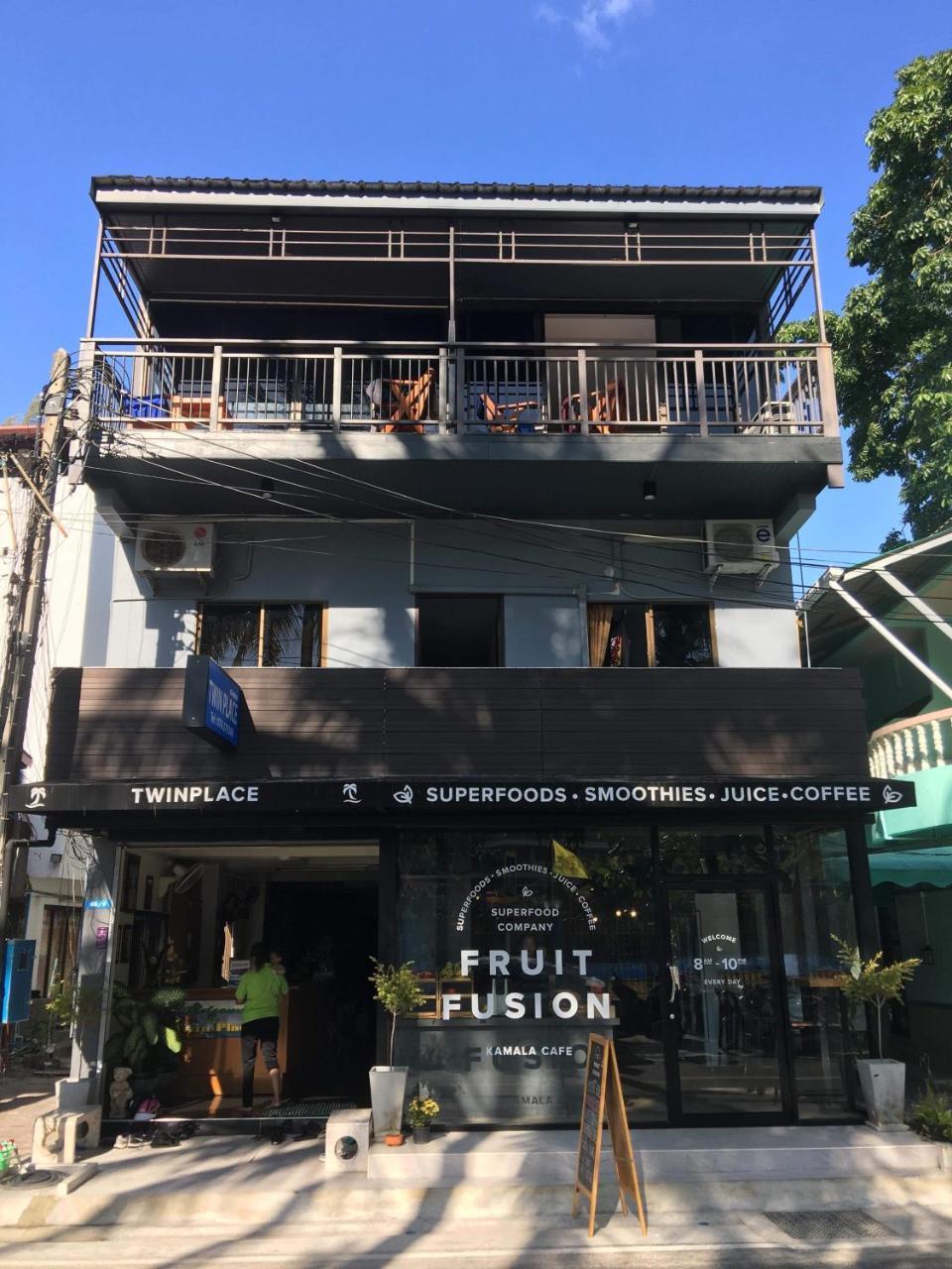 Twin Place At 卡马拉海滩 外观 照片